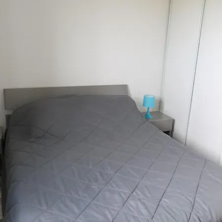 Maison De Confortable Pres De La - Fr-1-194-337 *