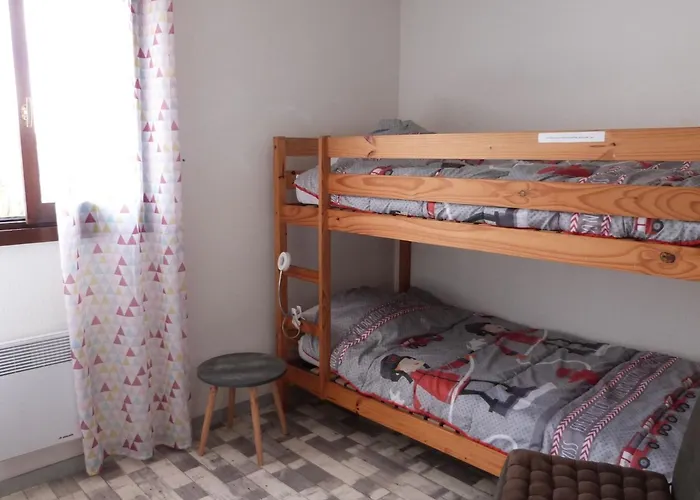 Maison De Confortable Pres De La - Fr-1-194-337 *