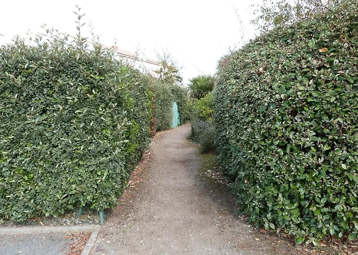 Maison De Confortable Pres De La - Fr-1-194-337